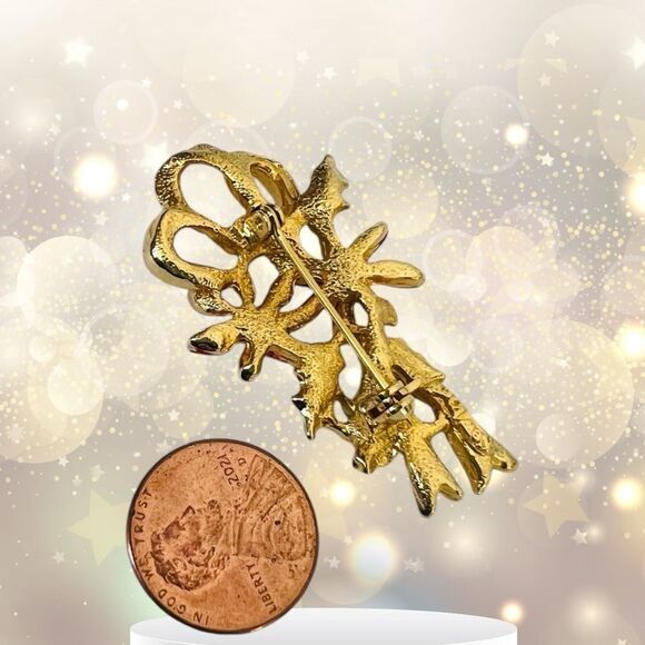 Vintage Christmas brooch gold tone & enamel - Picture 5 of 6